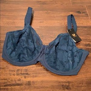 NWT - Wacoal Top Tier Underwire Lace Bra